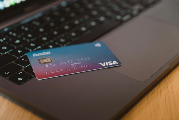 Pentingnya Pembayaran Mata Uang Kripto: Merevolusi Keuangan Global dan E-Commerce