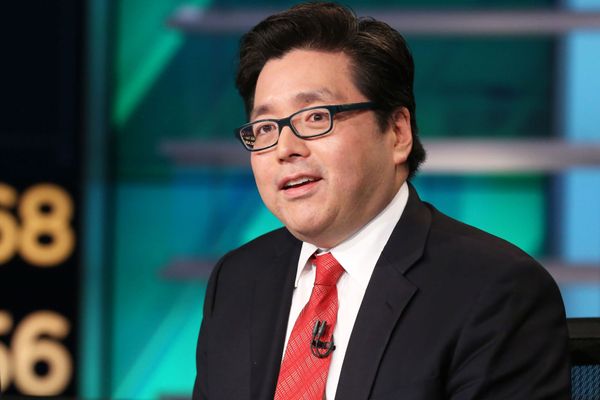 Prediksi Bullish Tom Lee tentang Ethereum: Kapan ETH Dapat Mencapai Titik Tertinggi Sepanjang Masa?